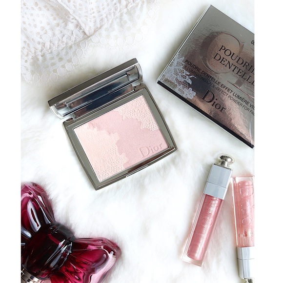 新品【Christian Dior】POUDRIER DENTELLE 001 Dior Pearl Glow Eyeshadow and Pink Lace Poudrier Dentelle